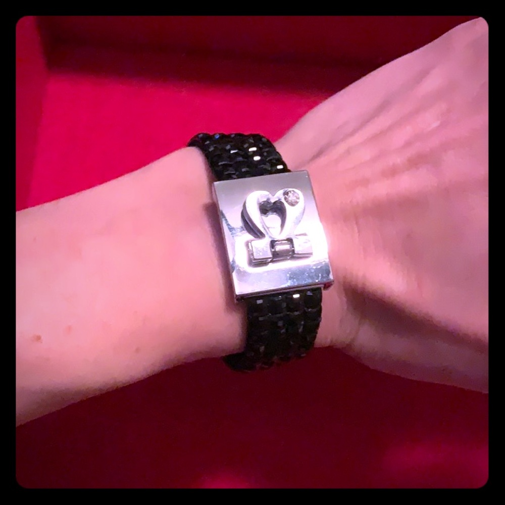 💗Sparkly black heart clasp bracelet!